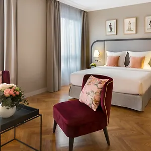 4* Lägenhetshotell Warwick Reine Astrid -