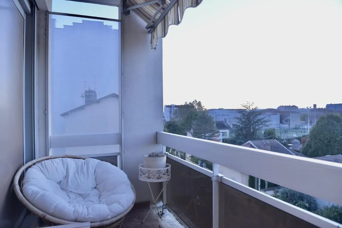 Apartment Chez Flore Lyon Fransa